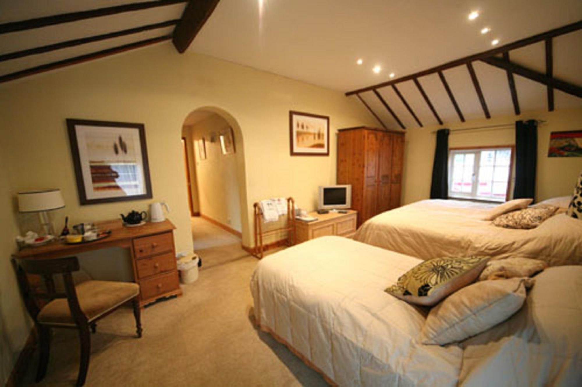 The Old Dairy Bed & Breakfast Waddesdon Room photo